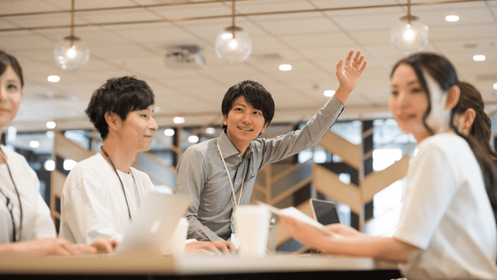 社内会議の様子